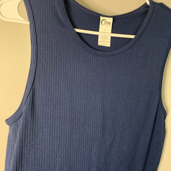Zyia Active Ribbed Tank Top - Picture 4 of 6